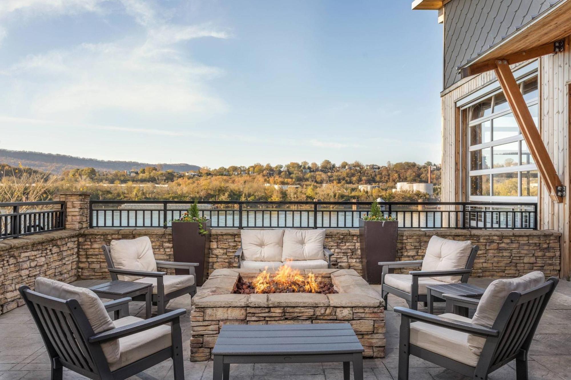 Springhill Suites By Marriott Downtown Chattanooga/Cameron Harbor Dış mekan fotoğraf